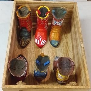 6 SOUTHWESTERN REFLECTIONS COLLECTION MEXICAN BOOT FIGURINE 4.5"